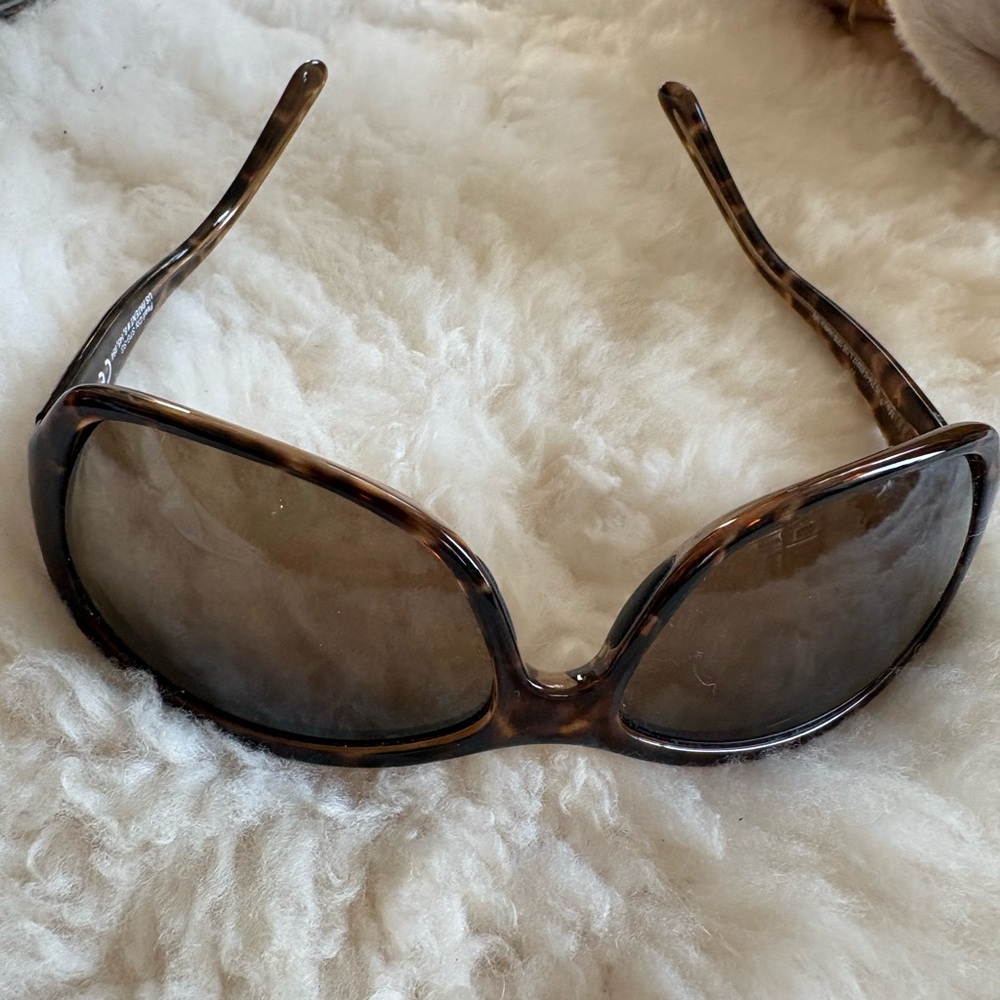 Tortoise Shell Sunglasses - Picture 7 of 9